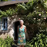 Charmante Maison Avec Jardin Clos Pres De La Riviere Louet - Fr-1-622-37 Casa de Férias