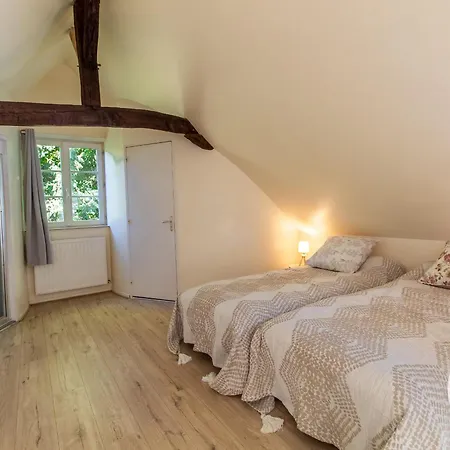 Charmante Maison Avec Jardin Clos Pres De La Riviere Louet - Fr-1-622-37