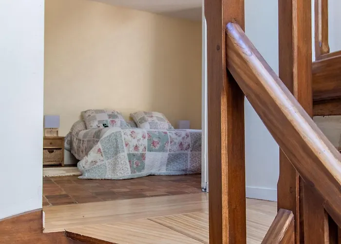 Charmante Maison Avec Jardin Clos Pres De La Riviere Louet - Fr-1-622-37 *