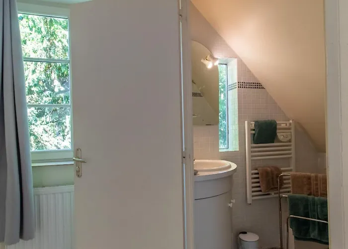 Vakantiehuis Charmante Maison Avec Jardin Clos Pres De La Riviere Louet - Fr-1-622-37 Denée