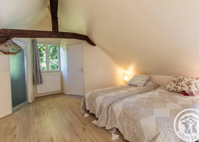 Charmante Maison Avec Jardin Clos Pres De La Riviere Louet - Fr-1-622-37